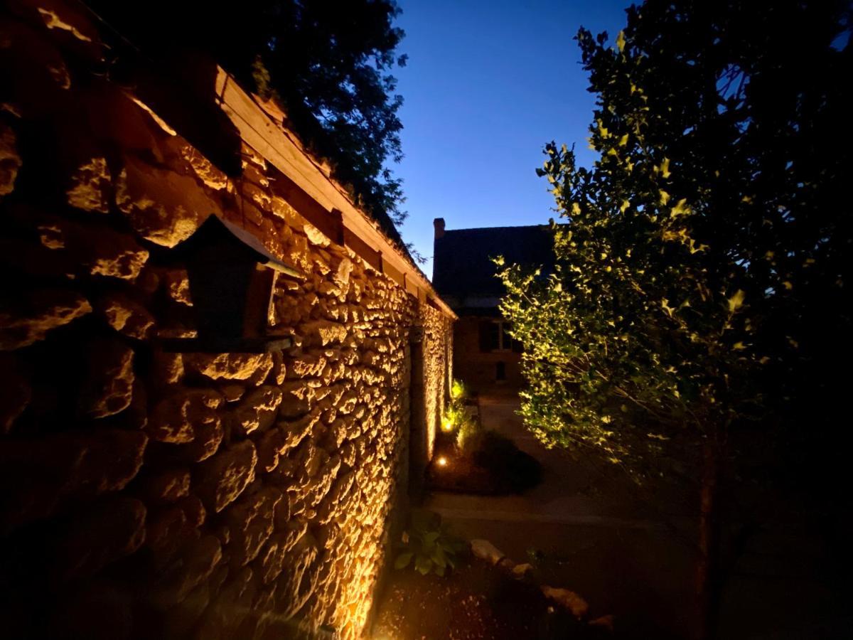 Domaine De Cazal - Chambres D'Hotes Avec Piscine Au Coeur De 26 Hectares De Nature Preservee Saint-Cyprien  Exterior foto